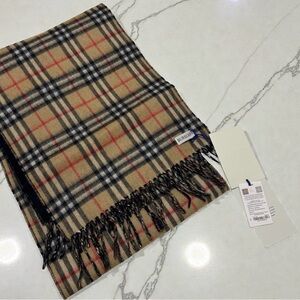 Burberry Heritage Check Scarf - Tan, Black, Red